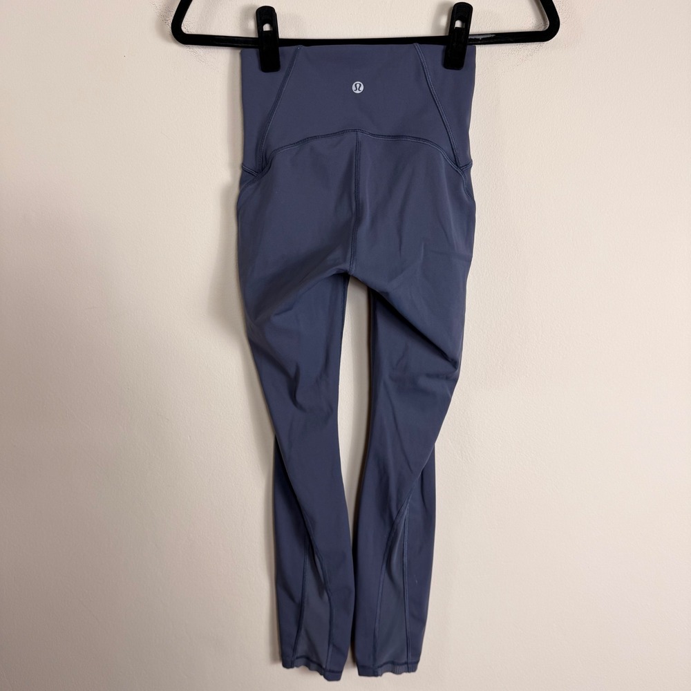 Lululemon Tight Stuff Tight II Mesh Panel Leggings Gravity Blue Size 2